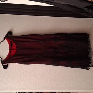 Chic Sleeveless Burgundy and Black Dress